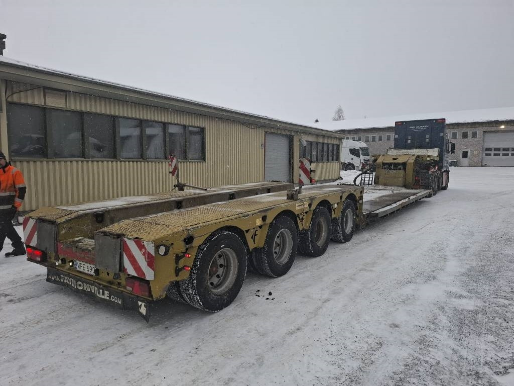 Volvo FH16 700 8x4 XXL GLOBE + Faymonville 4aks kehto - Cabeza tractora: foto 4 Volvo FH16 700 8x4 XXL GLOBE + Faymonville 4aks kehto - Cabeza tractora: foto 4