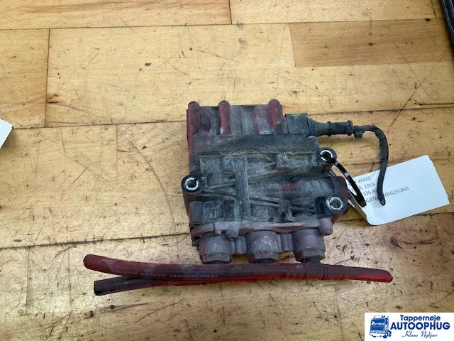 DAF ECAS valve block – DAF 2020257 - Sistema eléctrico para Camión: foto 1 DAF ECAS valve block – DAF 2020257 - Sistema eléctrico para Camión: foto 1