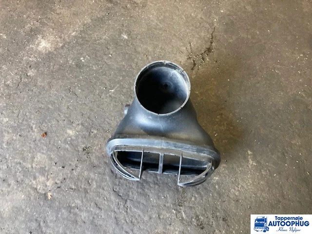 DAF air inlet pipe – DAF 2252997 - Tubo de admisión de aire para Camión: foto 2 DAF air inlet pipe – DAF 2252997 - Tubo de admisión de aire para Camión: foto 2