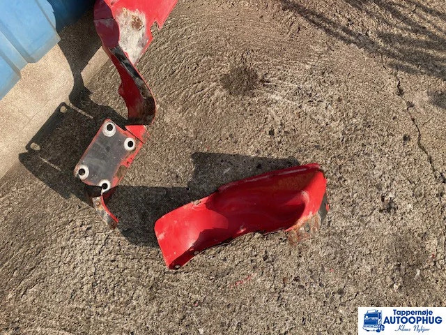 Scania inderskærm Scania 2262269 - Carrocería y exterior para Camión: foto 4 Scania inderskærm Scania 2262269 - Carrocería y exterior para Camión: foto 4