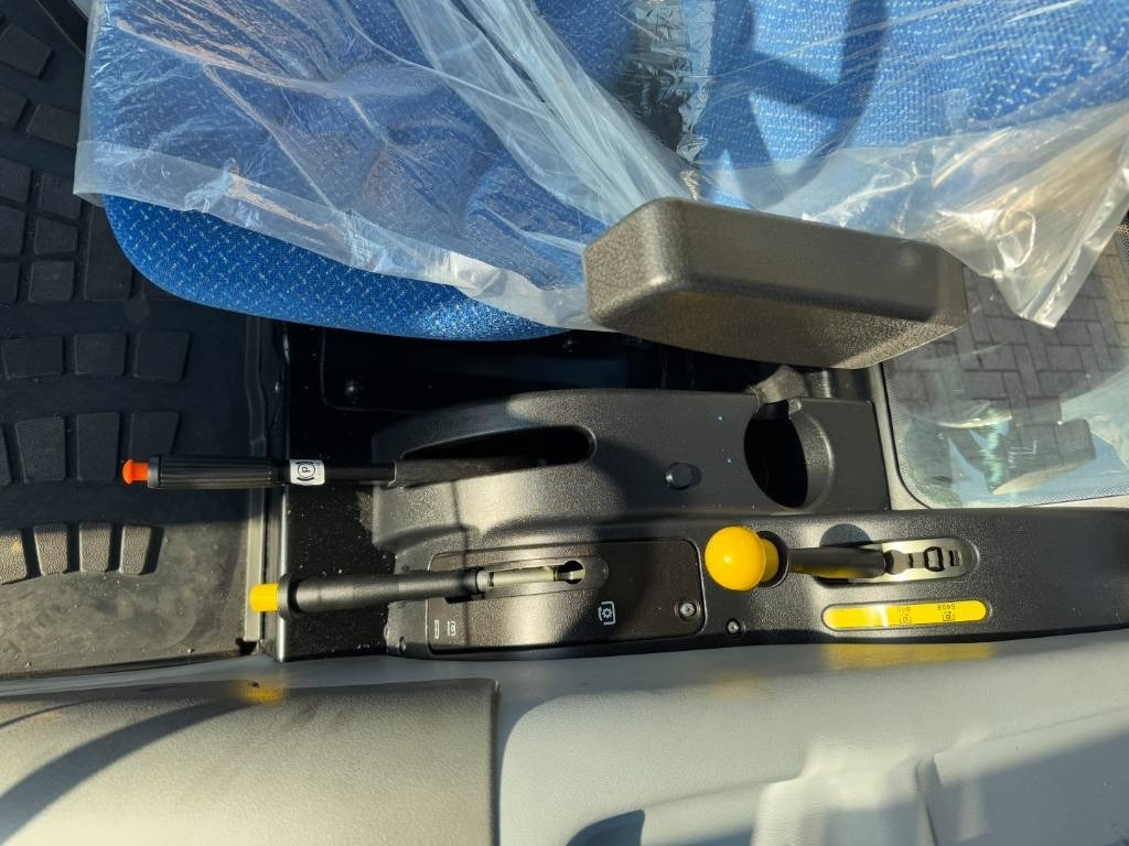 Tractor New Holland 70-66S - Fiat model - NEW - EXPORT!: foto 13 Tractor New Holland 70-66S - Fiat model - NEW - EXPORT!: foto 13