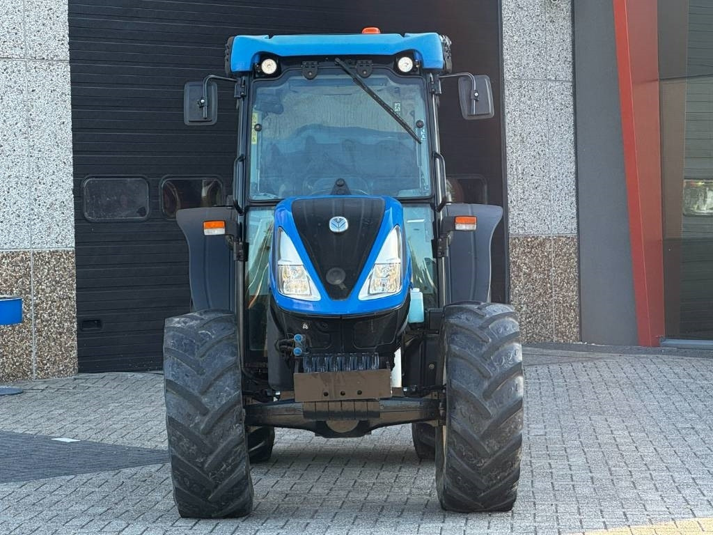 New Holland T4.100 DC, Low Profile, 2019, 3013 hours!! - Tractor: foto 4 New Holland T4.100 DC, Low Profile, 2019, 3013 hours!! - Tractor: foto 4