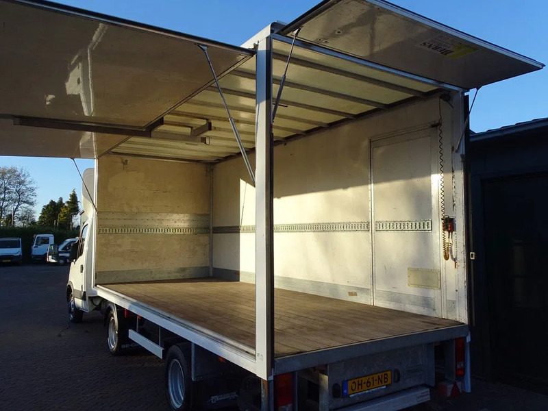 Iveco Daily 35C17 Be combinatie be trekker podium oplegger 3080 KG laadvm. 1.5 Ton Laadklep - Cabeza tractora: foto 5 Iveco Daily 35C17 Be combinatie be trekker podium oplegger 3080 KG laadvm. 1.5 Ton Laadklep - Cabeza tractora: foto 5