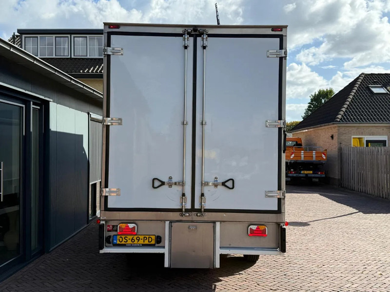 Iveco Daily 40C18 3.0 180PK A/T BE COMBI KOELER Thermoking 3 Zits CVO - Cabeza tractora: foto 4 Iveco Daily 40C18 3.0 180PK A/T BE COMBI KOELER Thermoking 3 Zits CVO - Cabeza tractora: foto 4
