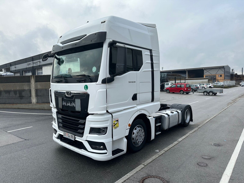 MAN TGX 18.510 4X2 LL SA Intarder Klima ACC - Cabeza tractora: foto 2 MAN TGX 18.510 4X2 LL SA Intarder Klima ACC - Cabeza tractora: foto 2