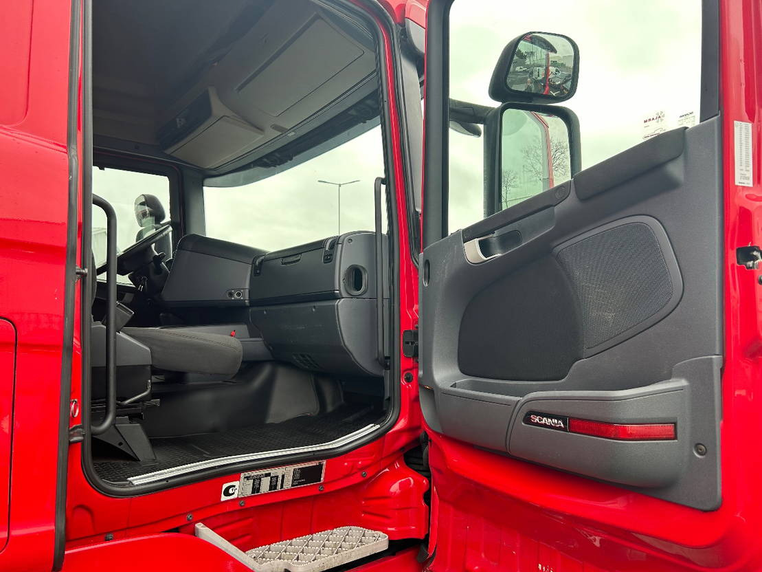Scania R580 V8 R580 v8 Topline Retarder Full Airsuspension Double Glass - Cabeza tractora: foto 3 Scania R580 V8 R580 v8 Topline Retarder Full Airsuspension Double Glass - Cabeza tractora: foto 3