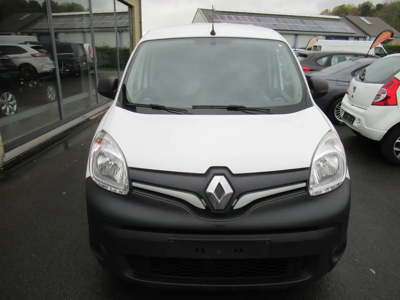 Renault Kangoo 15 DCI GRAND CONFORT CLIM 8250€+TVA/BTW - Furgoneta pequeña: foto 3 Renault Kangoo 15 DCI GRAND CONFORT CLIM 8250€+TVA/BTW - Furgoneta pequeña: foto 3