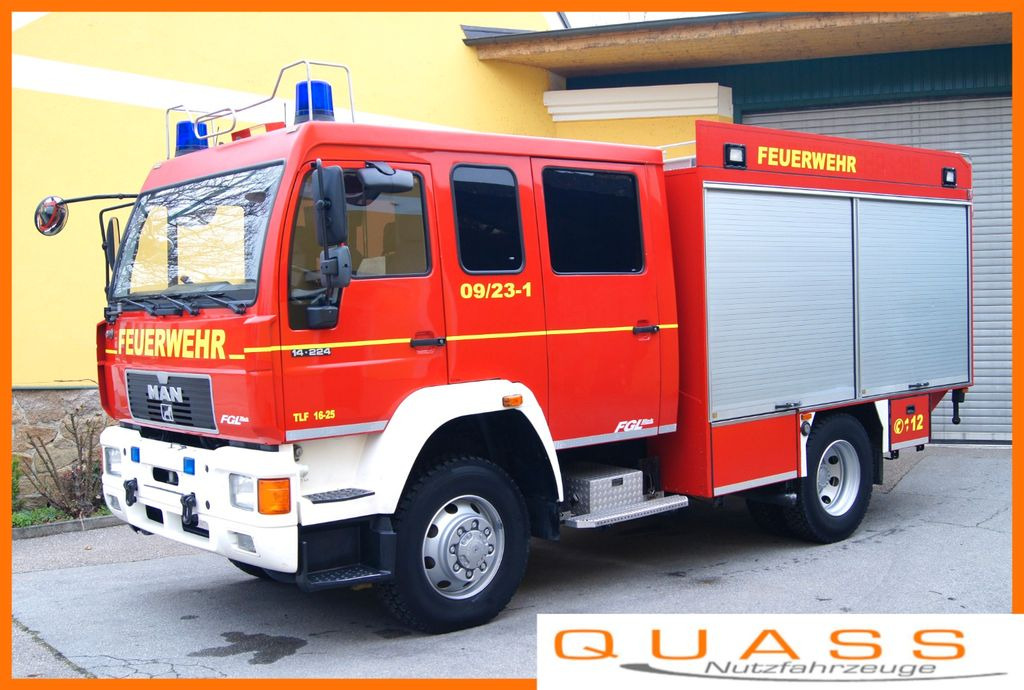 MAN 14.224 L80 4x4 /METZ TLF 16/25 Feuerwehr - Camión de bomberos: foto 1 MAN 14.224 L80 4x4 /METZ TLF 16/25 Feuerwehr - Camión de bomberos: foto 1