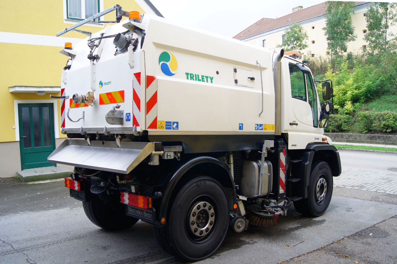 UNIMOG Unimog U400 + TRILETY Kehrmaschine/TÜV/EUR4/Leistungshydraulik - Barredora vial: foto 5 UNIMOG Unimog U400 + TRILETY Kehrmaschine/TÜV/EUR4/Leistungshydraulik - Barredora vial: foto 5
