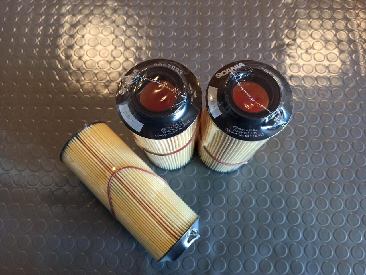 SCANIA OIL FILTER - 2057893 - Filtro de aceite para Camión: foto 1 SCANIA OIL FILTER - 2057893 - Filtro de aceite para Camión: foto 1