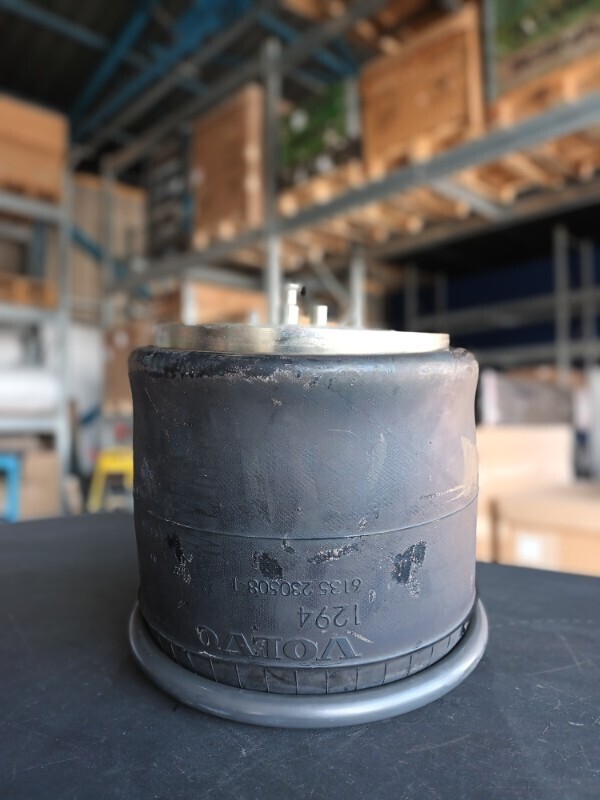 VOLVO AIR SPRING 22025552 - Suspensión para Camión: foto 1 VOLVO AIR SPRING 22025552 - Suspensión para Camión: foto 1