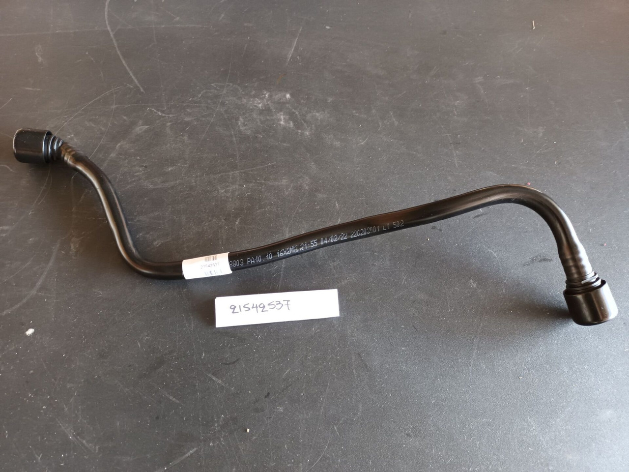 VOLVO TUBE 21542537 - Motor y piezas para Camión: foto 1 VOLVO TUBE 21542537 - Motor y piezas para Camión: foto 1