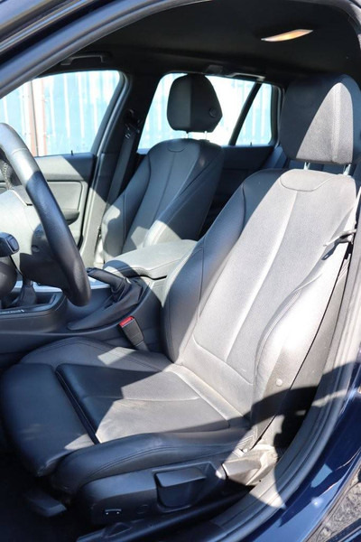 Coche BMW 3 Serie 318d: foto 17