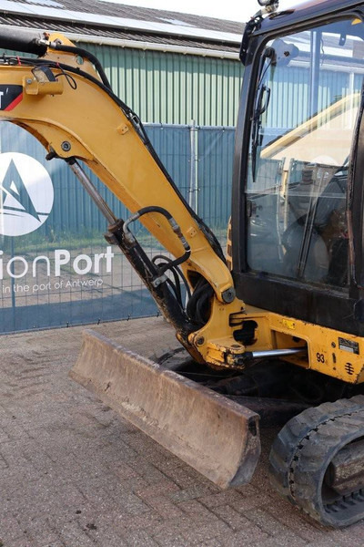 Excavadora de cadenas Caterpillar 302.7D: foto 16
