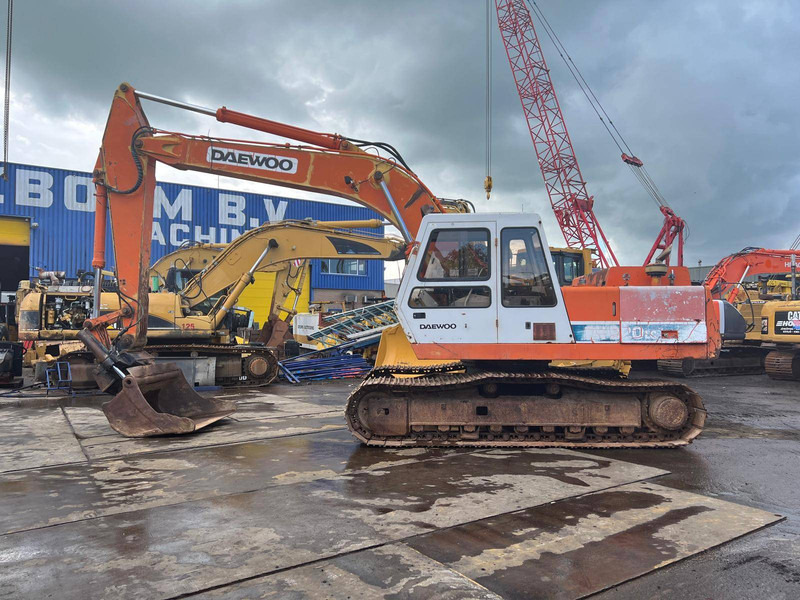 Daewoo 220LC - Excavadora de cadenas: foto 1 Daewoo 220LC - Excavadora de cadenas: foto 1