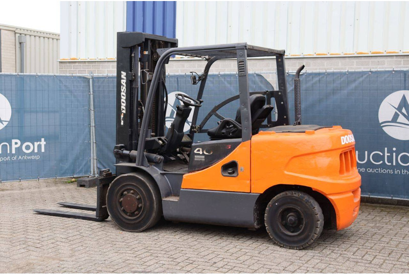 Doosan - Carretilla elevadora diésel: foto 3 Doosan - Carretilla elevadora diésel: foto 3