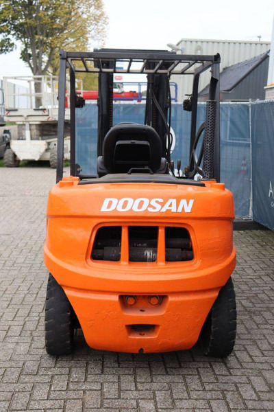 Doosan - Carretilla elevadora diésel: foto 5 Doosan - Carretilla elevadora diésel: foto 5