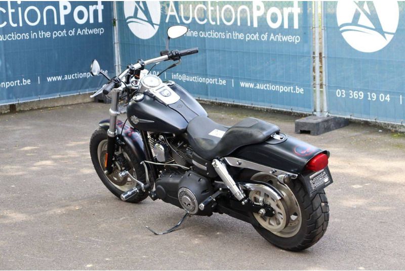 Harley-Davidson Dyna Fat Bob - Motocicleta: foto 4 Harley-Davidson Dyna Fat Bob - Motocicleta: foto 4
