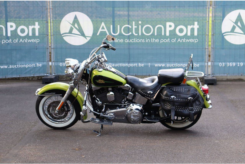 Harley-Davidson Heritage Softail Classic - Motocicleta: foto 2 Harley-Davidson Heritage Softail Classic - Motocicleta: foto 2