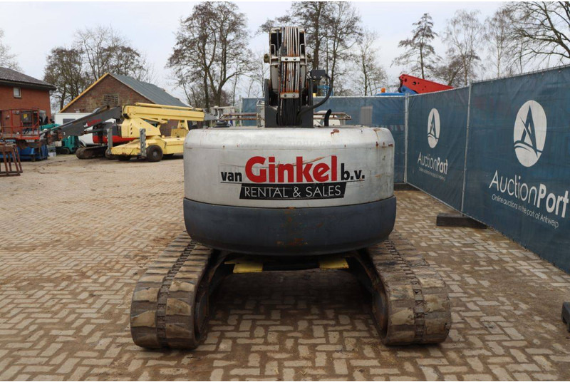 Hitachi HX99B - Plataforma telescopica: foto 5 Hitachi HX99B - Plataforma telescopica: foto 5