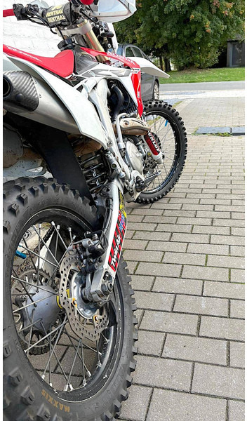 Honda CRF 500 R - Motocicleta: foto 3 Honda CRF 500 R - Motocicleta: foto 3