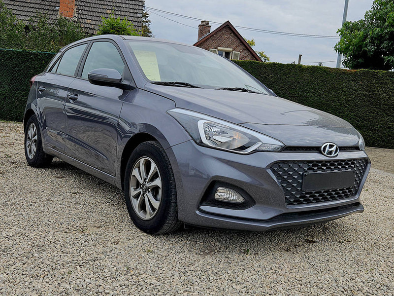 Hyundai i20 1.2 - Sedan: foto 5 Hyundai i20 1.2 - Sedan: foto 5