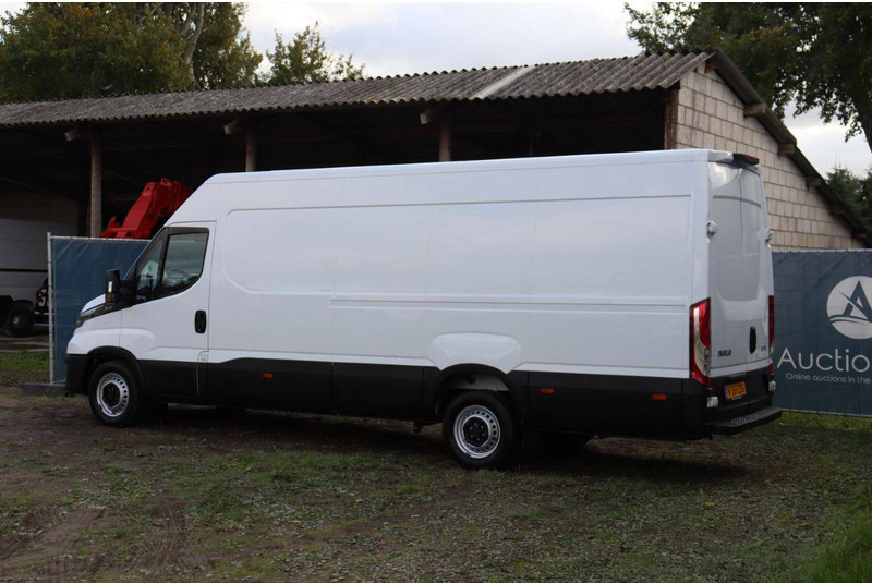 Iveco Daily van; Model Type: TS35SC2AA - Furgón: foto 3 Iveco Daily van; Model Type: TS35SC2AA - Furgón: foto 3