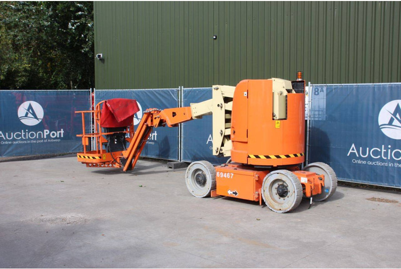 JLG E300AJP - Plataforma articulada: foto 3 JLG E300AJP - Plataforma articulada: foto 3