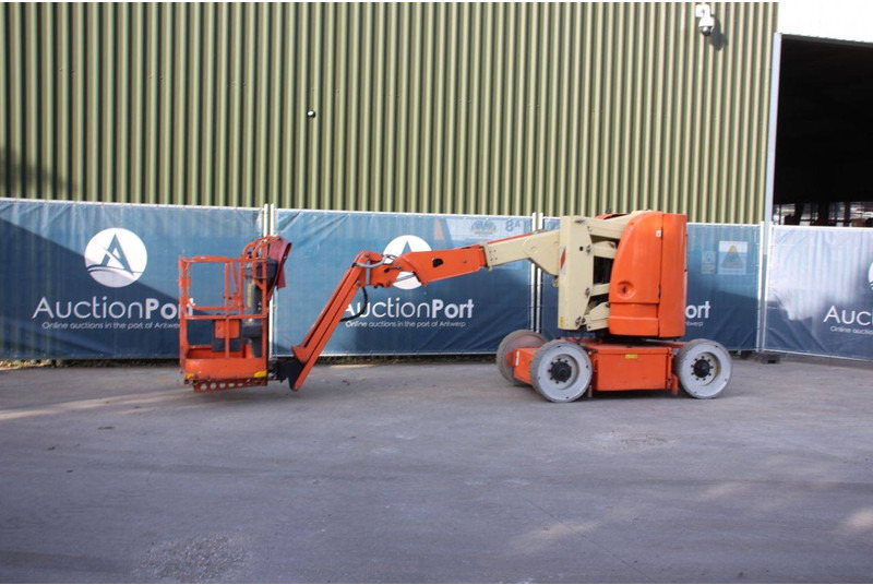 JLG E300AJP - Plataforma articulada: foto 1 JLG E300AJP - Plataforma articulada: foto 1