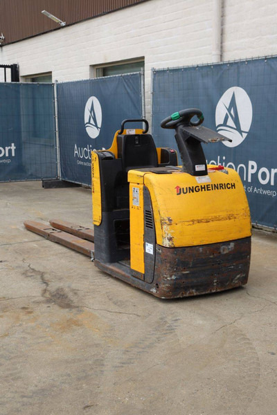 Jungheinrich ECF 20 - Transpaleta: foto 3 Jungheinrich ECF 20 - Transpaleta: foto 3