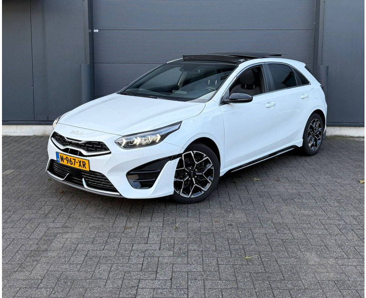 Kia pro_cee'd (III - update 2) 1.0 T-GDi GT-line - Sedan: foto 5 Kia pro_cee'd (III - update 2) 1.0 T-GDi GT-line - Sedan: foto 5