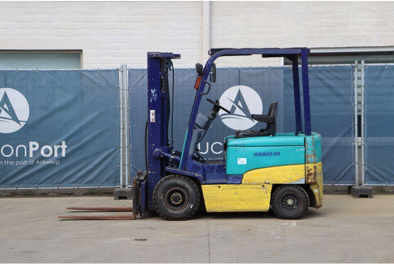 Komatsu FB25EX-8 - Carretilla elevadora eléctrica: foto 2 Komatsu FB25EX-8 - Carretilla elevadora eléctrica: foto 2