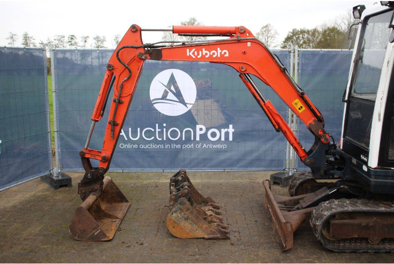 Excavadora de cadenas Kubota KX61-3: foto 10 Excavadora de cadenas Kubota KX61-3: foto 10