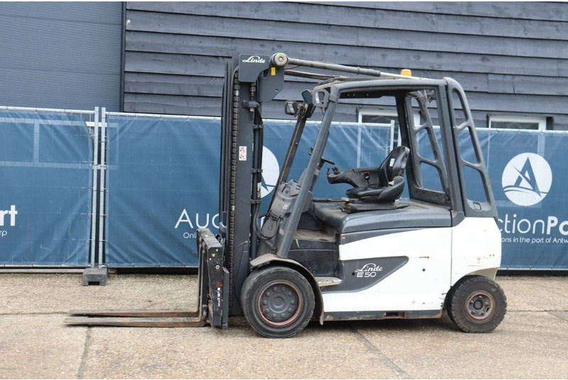Linde E45H-01/600 - Carretilla elevadora eléctrica: foto 1 Linde E45H-01/600 - Carretilla elevadora eléctrica: foto 1