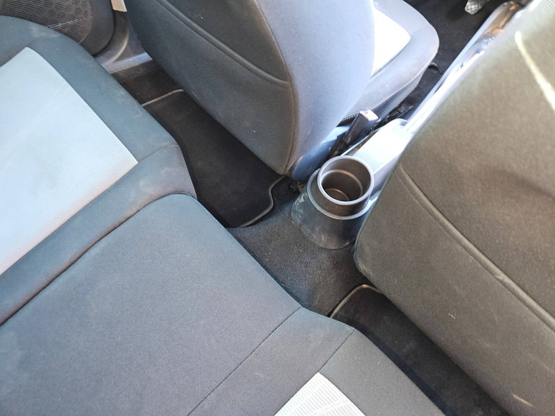 Sedan SEAT Ibiza 1.6 TDI: foto 19 Sedan SEAT Ibiza 1.6 TDI: foto 19