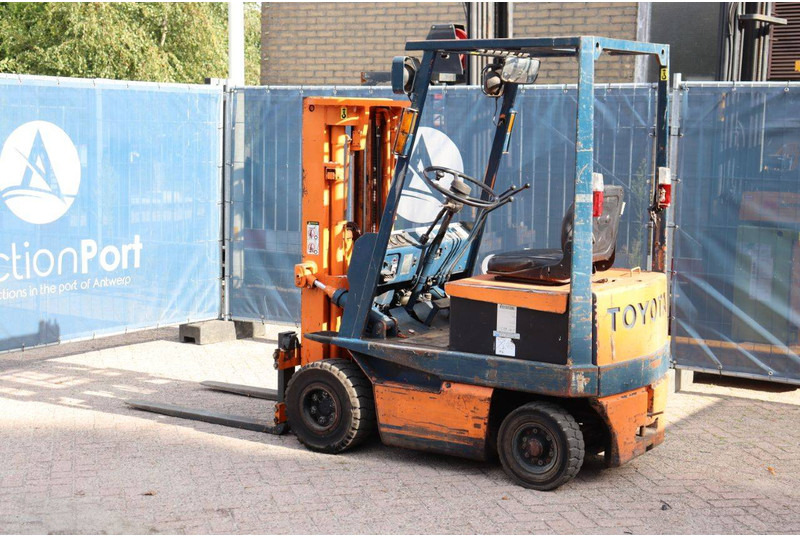 Toyota 4FB15 - Carretilla elevadora eléctrica: foto 3 Toyota 4FB15 - Carretilla elevadora eléctrica: foto 3