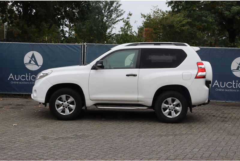 Toyota Land Cruiser - Sedan: foto 2 Toyota Land Cruiser - Sedan: foto 2