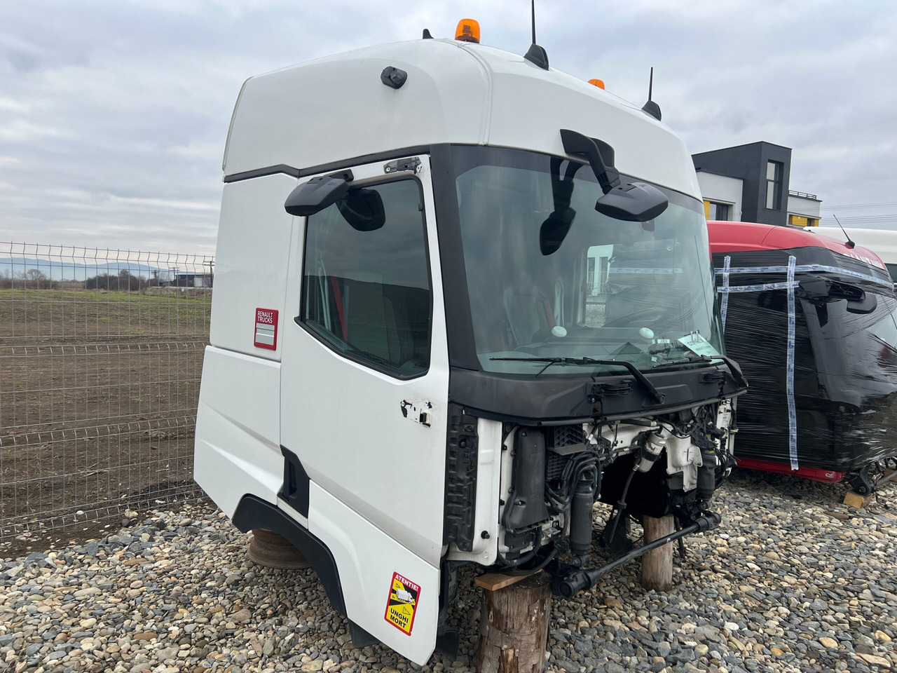CABINA RENAULT T SLEEPER - Cabina para Camión: foto 2 CABINA RENAULT T SLEEPER - Cabina para Camión: foto 2