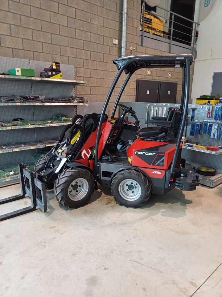 Norcar 6226 automotive Power+ - Cargadora de ruedas: foto 4 Norcar 6226 automotive Power+ - Cargadora de ruedas: foto 4