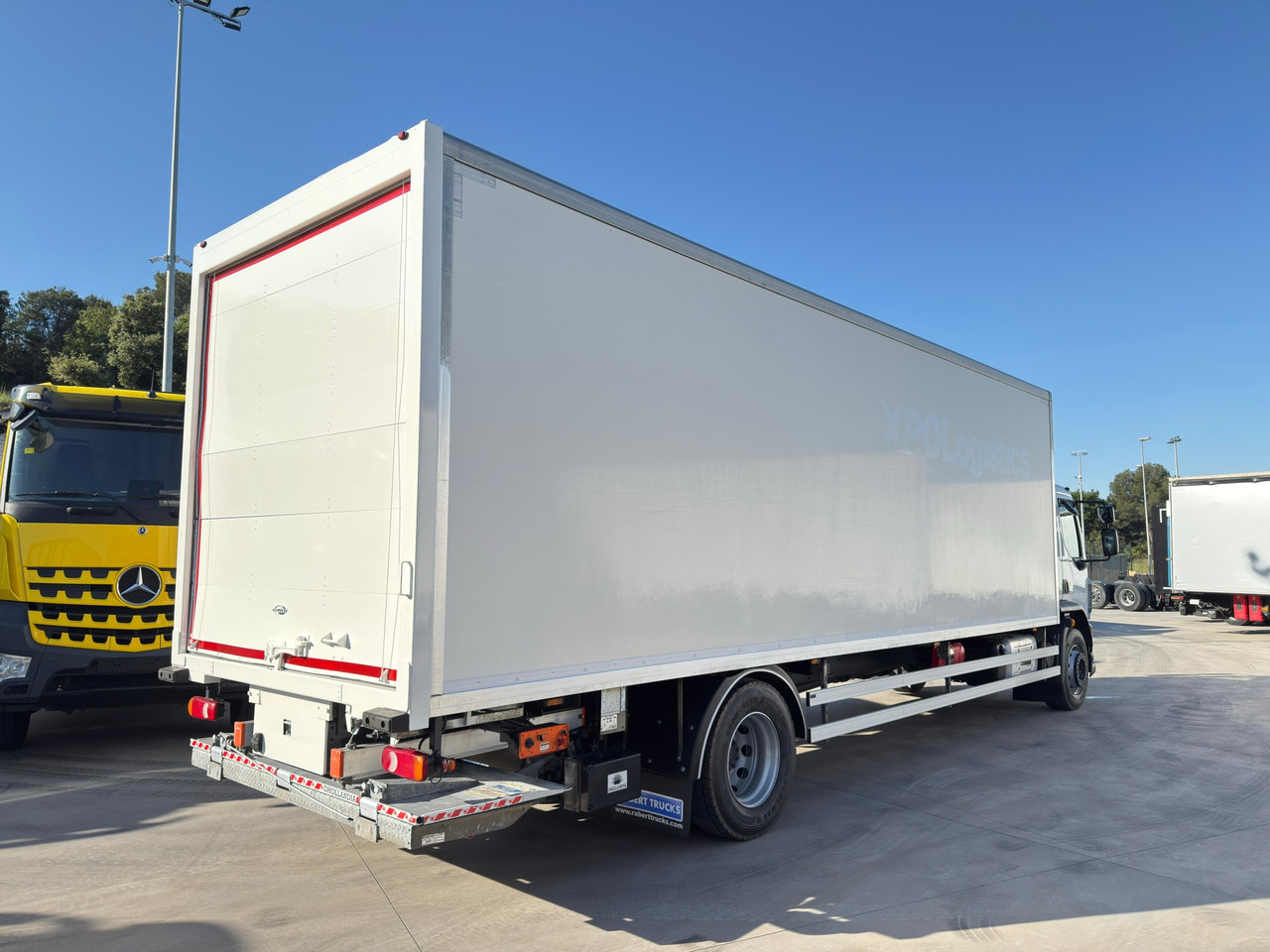DAF LF 290 FA E6 (VAN) - Camión caja cerrada: foto 3 DAF LF 290 FA E6 (VAN) - Camión caja cerrada: foto 3