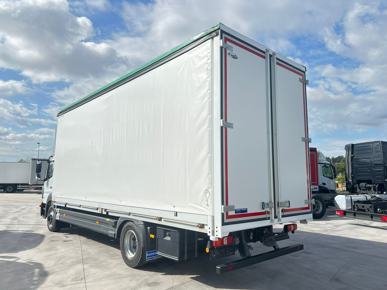 MERCEDES BENZ 15.30L Atego E6 (Semitauliner) - Camión lona: foto 3 MERCEDES BENZ 15.30L Atego E6 (Semitauliner) - Camión lona: foto 3