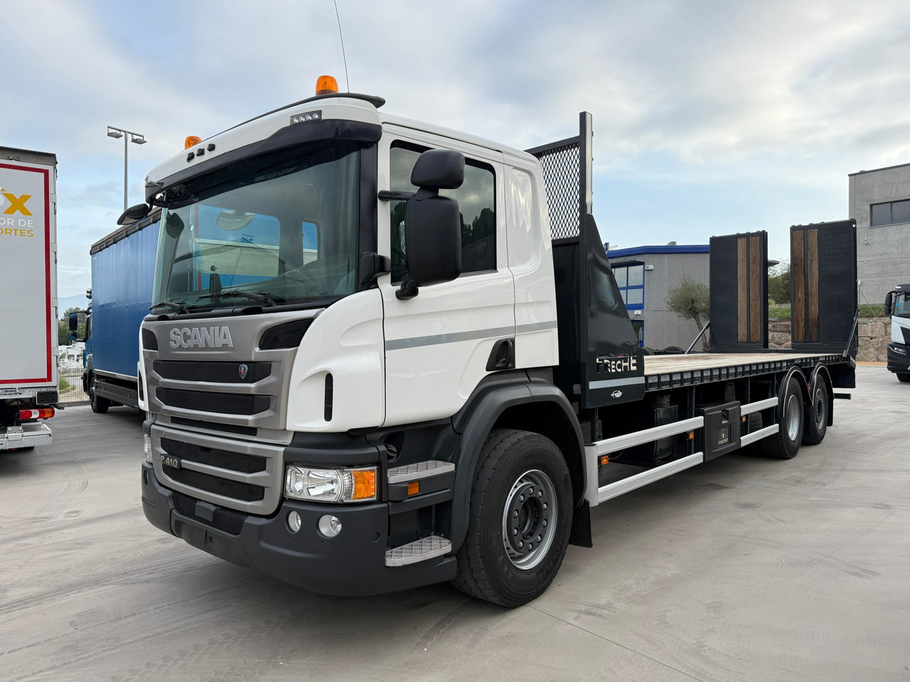 SCANIA P410 E6 (Platform) - Otros maquinaria: foto 1 SCANIA P410 E6 (Platform) - Otros maquinaria: foto 1
