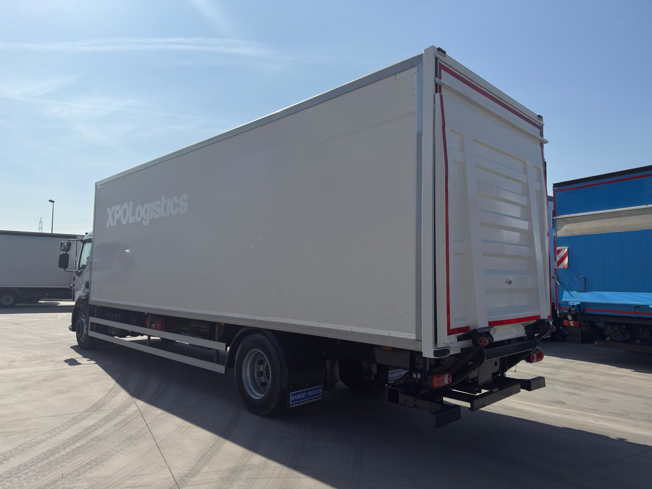 RENAULT D Wide 280 E6 (VAN) - Camión caja cerrada: foto 4 RENAULT D Wide 280 E6 (VAN) - Camión caja cerrada: foto 4
