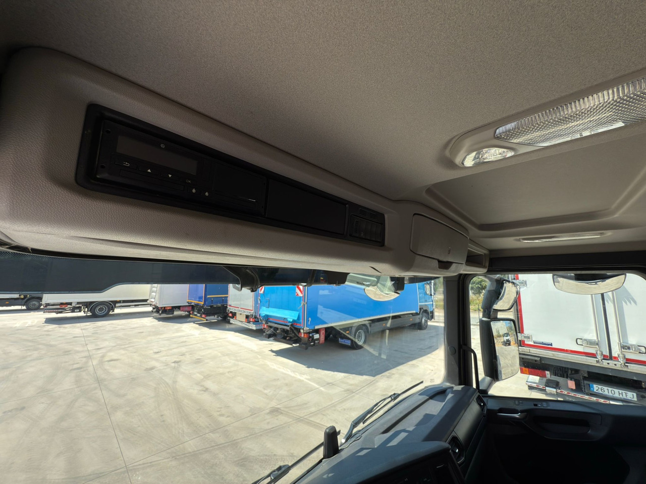 Camión caja cerrada SCANIA P360 E6 (VAN): foto 7