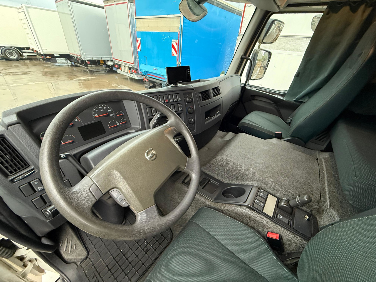 VOLVO FE320 E6 (Refrigerator) - Camión frigorífico: foto 5 VOLVO FE320 E6 (Refrigerator) - Camión frigorífico: foto 5