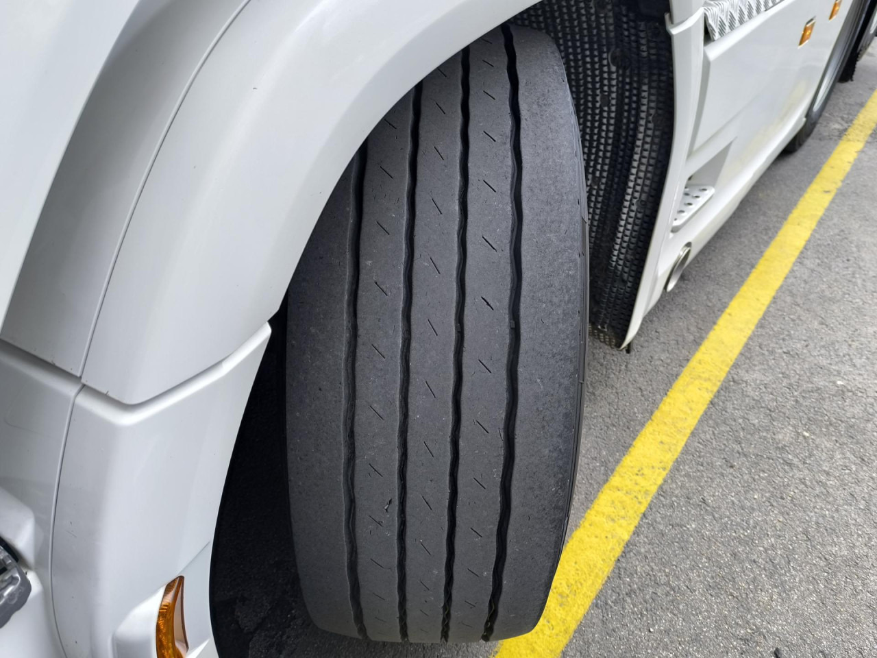 Cabeza tractora SCANIA R 500 A6x2NB: foto 10