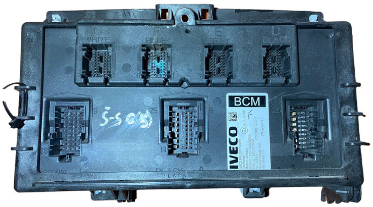 Iveco - Unidad de control: foto 1 Iveco - Unidad de control: foto 1