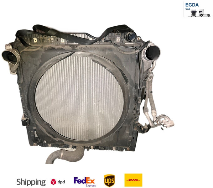 Mercedes-Benz  - Radiador: foto 1 Mercedes-Benz  - Radiador: foto 1