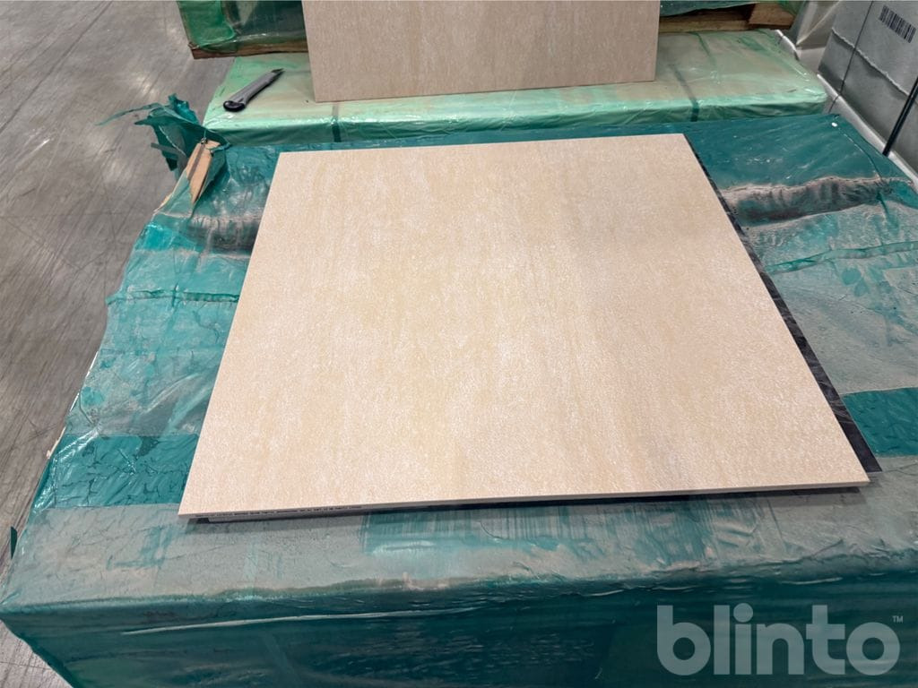 400 m2 - Warm Cement 600x600x8 - Equipo de construcción: foto 2 400 m2 - Warm Cement 600x600x8 - Equipo de construcción: foto 2