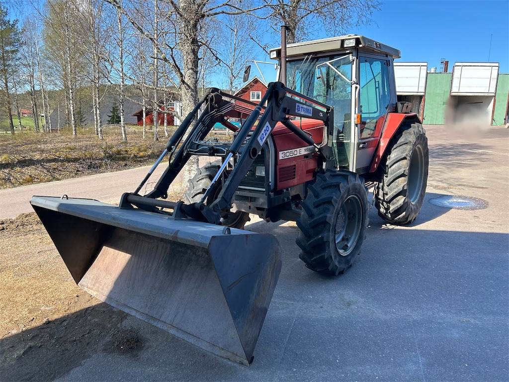 MF 3050E 4WD - Tractor: foto 2 MF 3050E 4WD - Tractor: foto 2